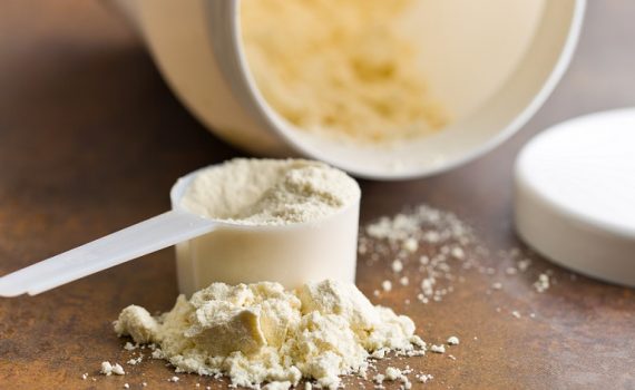 La proteína de suero de leche podría ser eficaz para prevenir la sarcopenia - Funiber Blogs - FUNIBER
